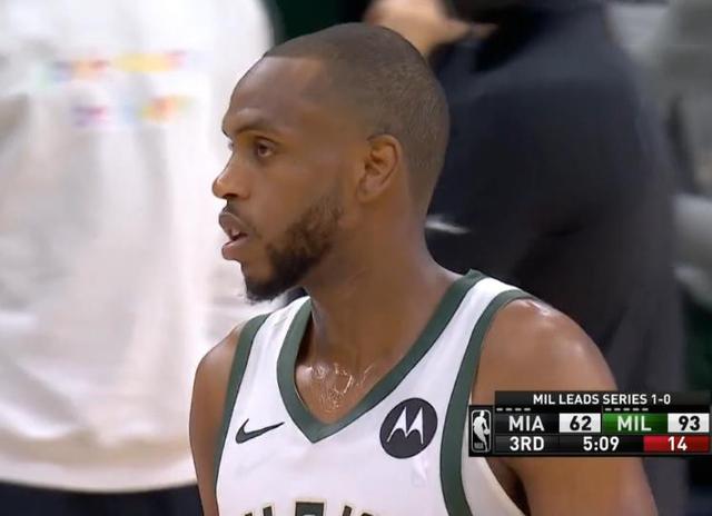 爱游戏体育-西亚卡姆赛事官方发布关键助攻新规，雄鹿争议不断！的简单介绍