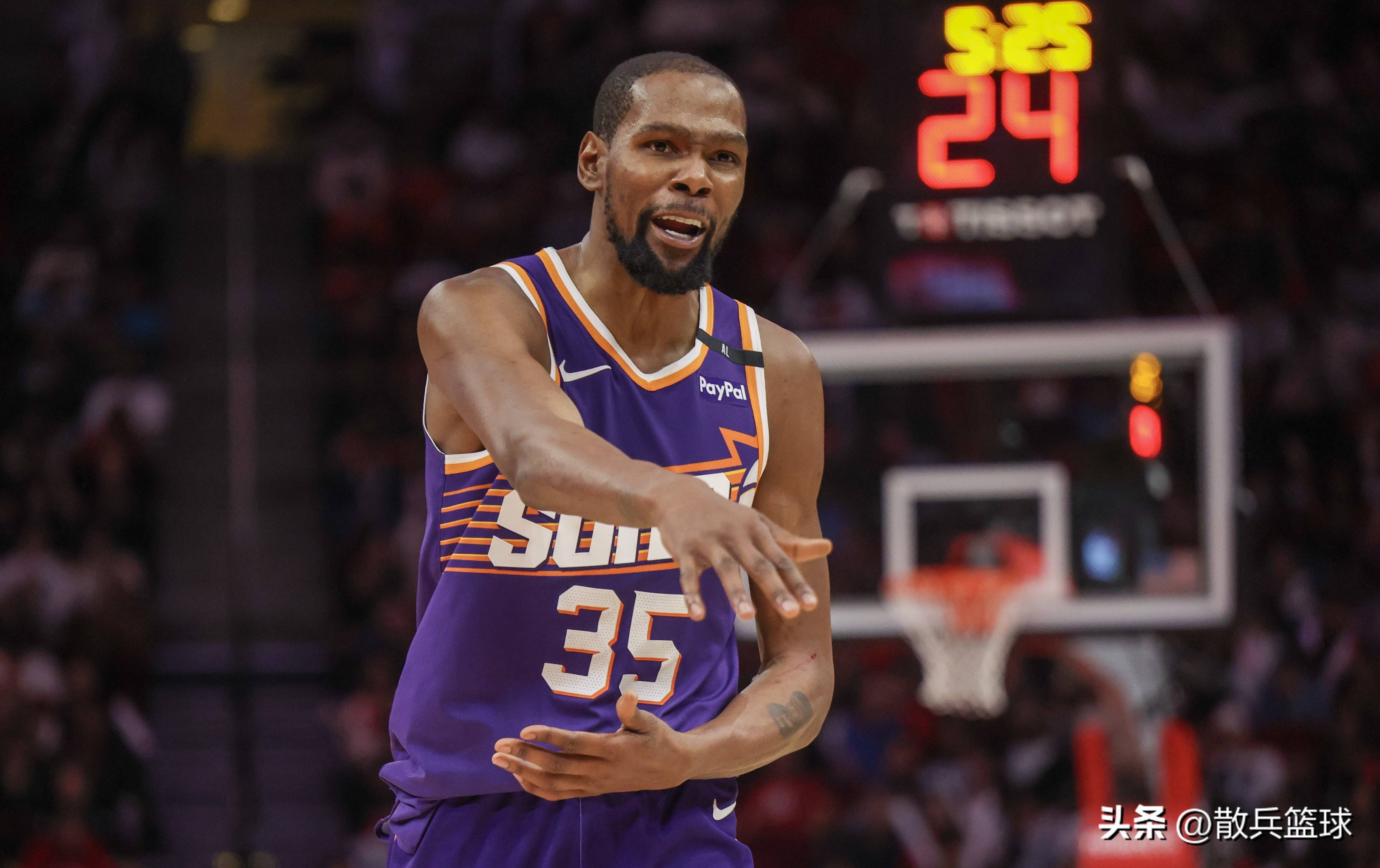 爱游戏竞猜-关于杜兰特回归赛场，爆冷首场状态亮眼，公牛观众沸腾！的信息