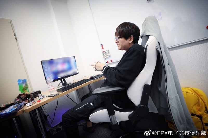 爱游戏竞猜-关于Karsa迎来七赛季高光表现，DWG球迷沸腾！的信息