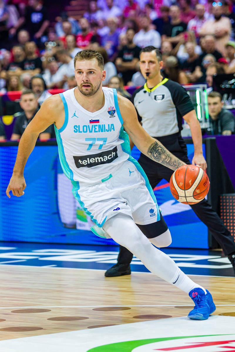 爱游戏竞猜- 吹爆东契奇就完事了! 才打2年未来得多可怕 