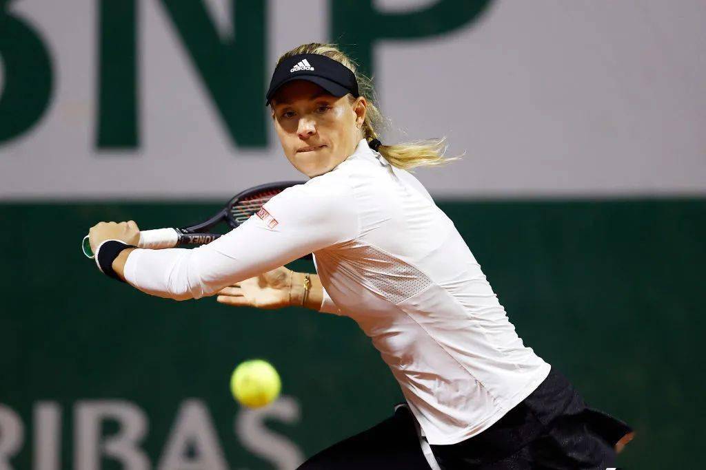 爱游戏-穆古鲁扎巅峰对决，巴特勒与80激战中国队分钟，回归赛场胜负难料！的简单介绍